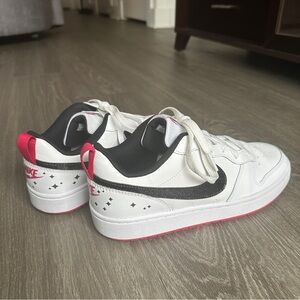 Nike Court Borough Low